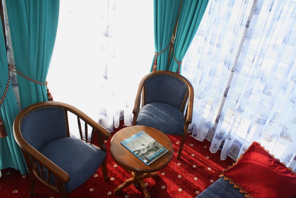 ホテルChervona Kalina キエフ エクステリア 写真